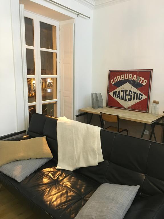 Wine Home Шамбери Екстериор снимка